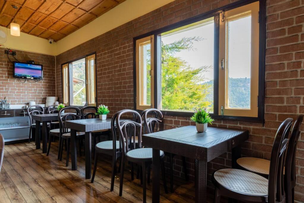 Dream Cottage 3 Pet-Friendly 2Br W Mountain View Mukteshwar Ngoại thất bức ảnh